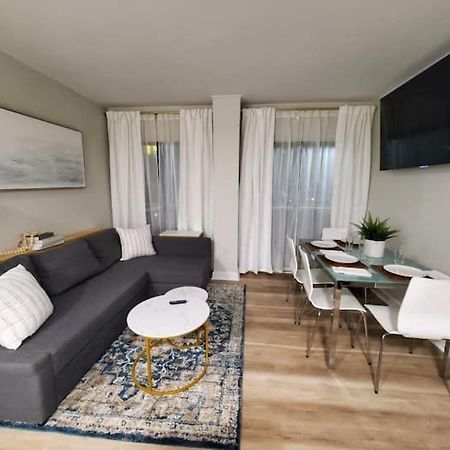 Remodeled 2Bd/2Ba Condo Mins From Universal Studio オーランド エクステリア 写真