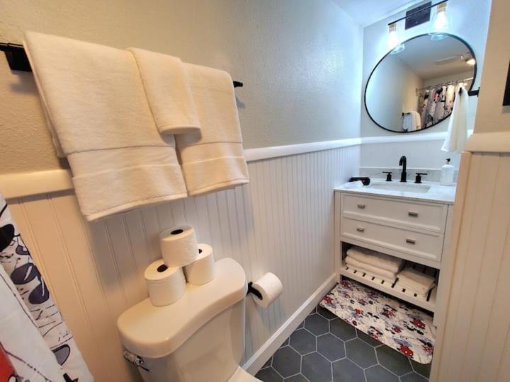 Remodeled 2Bd/2Ba Condo Mins From Universal Studio オーランド エクステリア 写真
