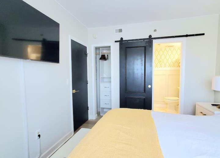 Remodeled 2Bd/2Ba Condo Mins From Universal Studio オーランド エクステリア 写真