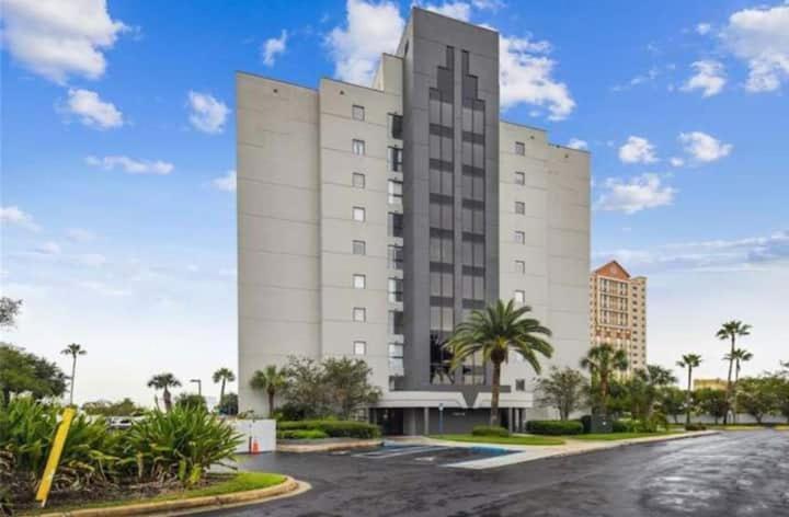 Remodeled 2Bd/2Ba Condo Mins From Universal Studio オーランド エクステリア 写真